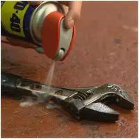 Load image into Gallery viewer, WD-40 Lubricant Spray with Smart Straw 450ml
